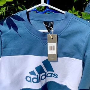 Adidas slightly cropped sweatshirt